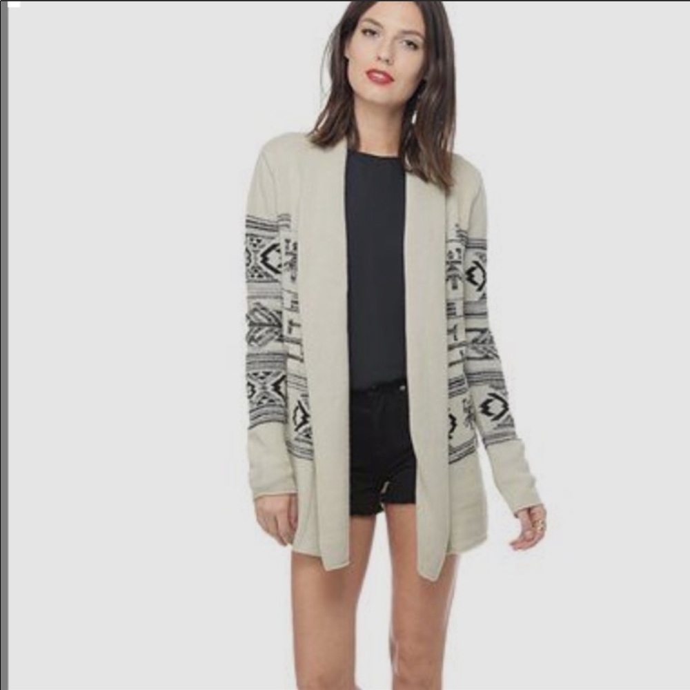 BB Dakota Open Cardigan